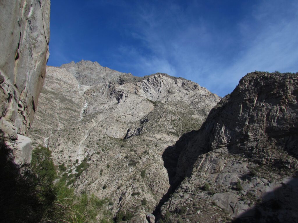 chilemontana-Alfalfal Pared de Caracol 2